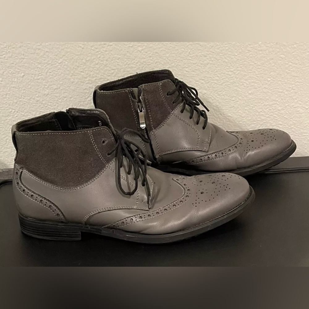 Vince Camuto Leather Wingtip Boots 11.5